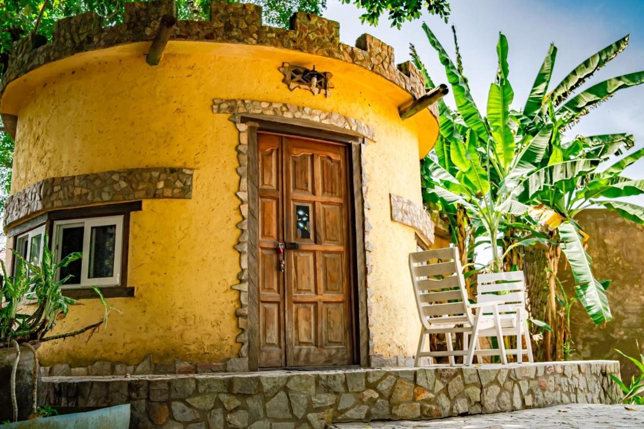 Kokrobite Gardens Restaurant And Guest House Exteriér fotografie