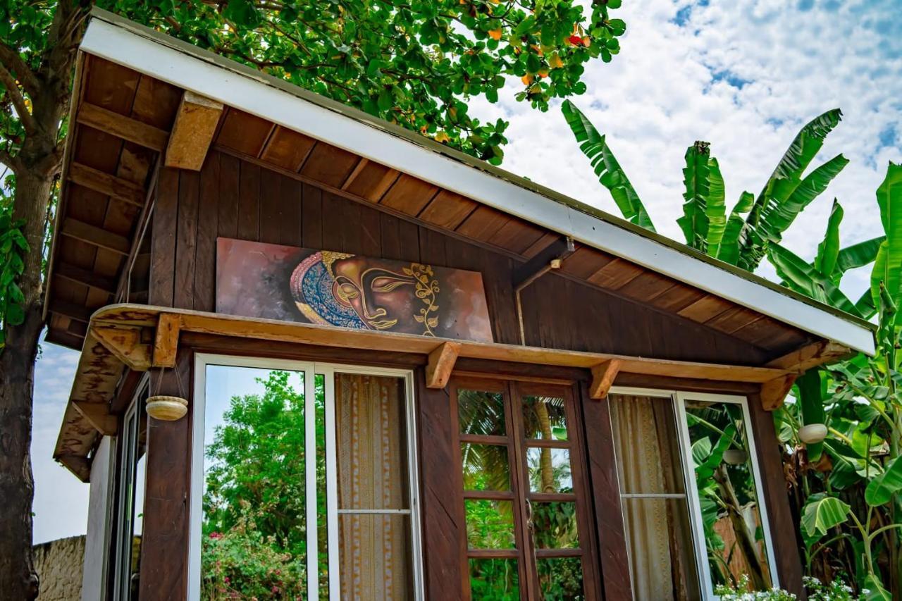 Kokrobite Gardens Restaurant And Guest House Exteriér fotografie