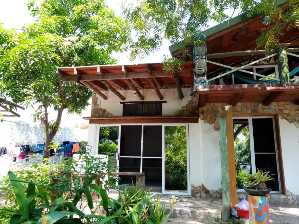 Kokrobite Gardens Restaurant And Guest House Exteriér fotografie